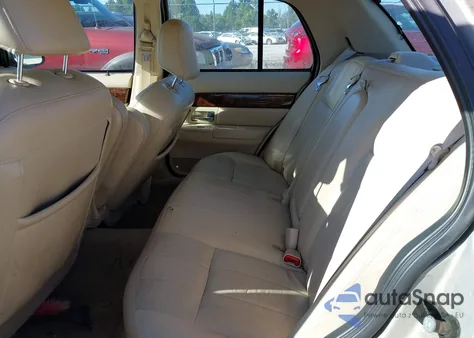 2010 Mercury Grand Marquis Ls (Fleet Only) из США, поврежденный, VIN 2MEBM7FV1AX629163